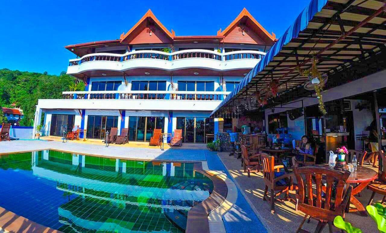 Aksarai Hotel Patong Exterior foto